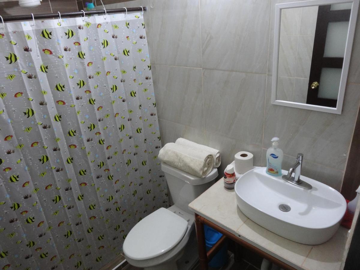 Habitaciones-cómodas-aire-wifi-tv-cerca de playa-!!excelente precio ii Manzanillo Exterior foto